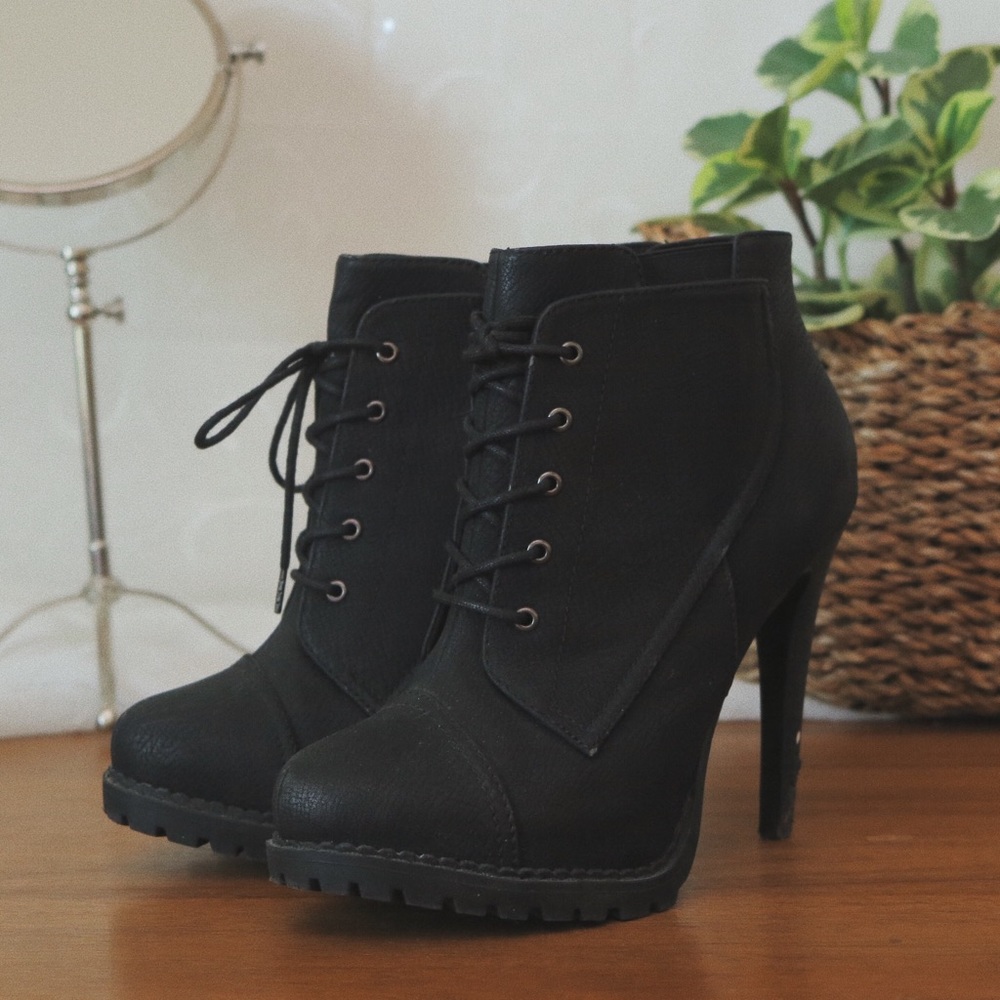 Black Combat Bootie Pump